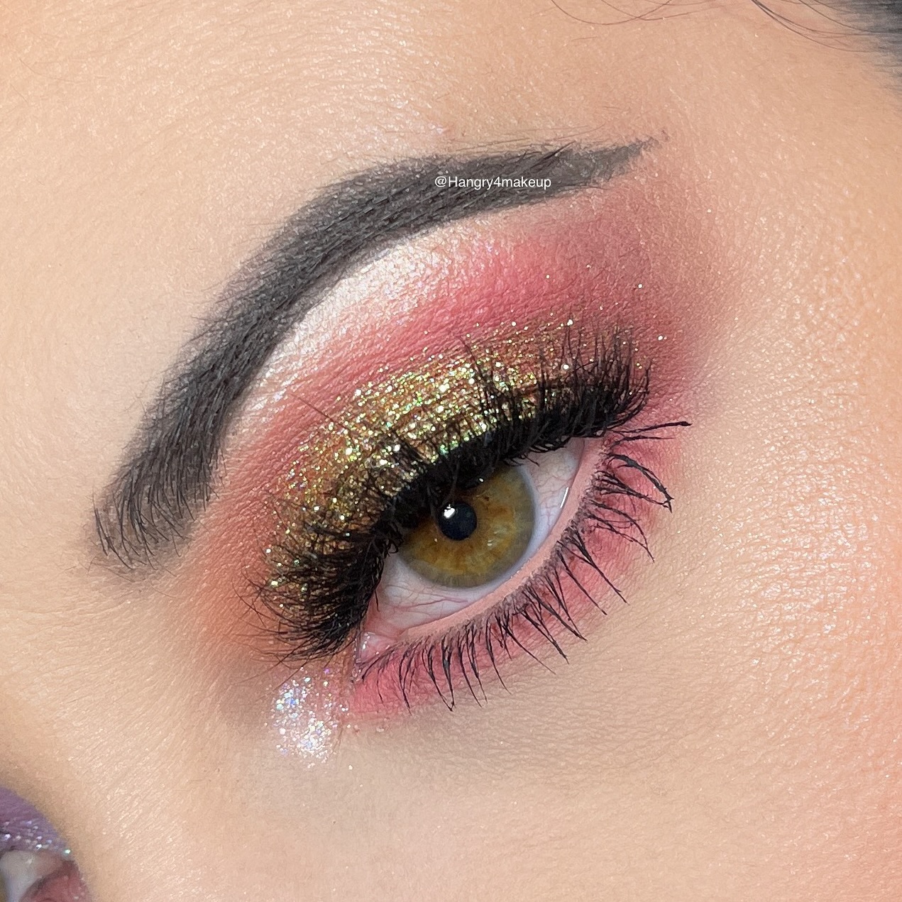 Glittery Gold Eyes | Beauty Birdie