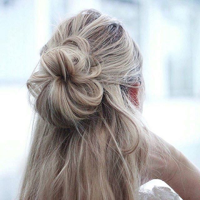 Half Up Messy Bun | Beauty Birdie