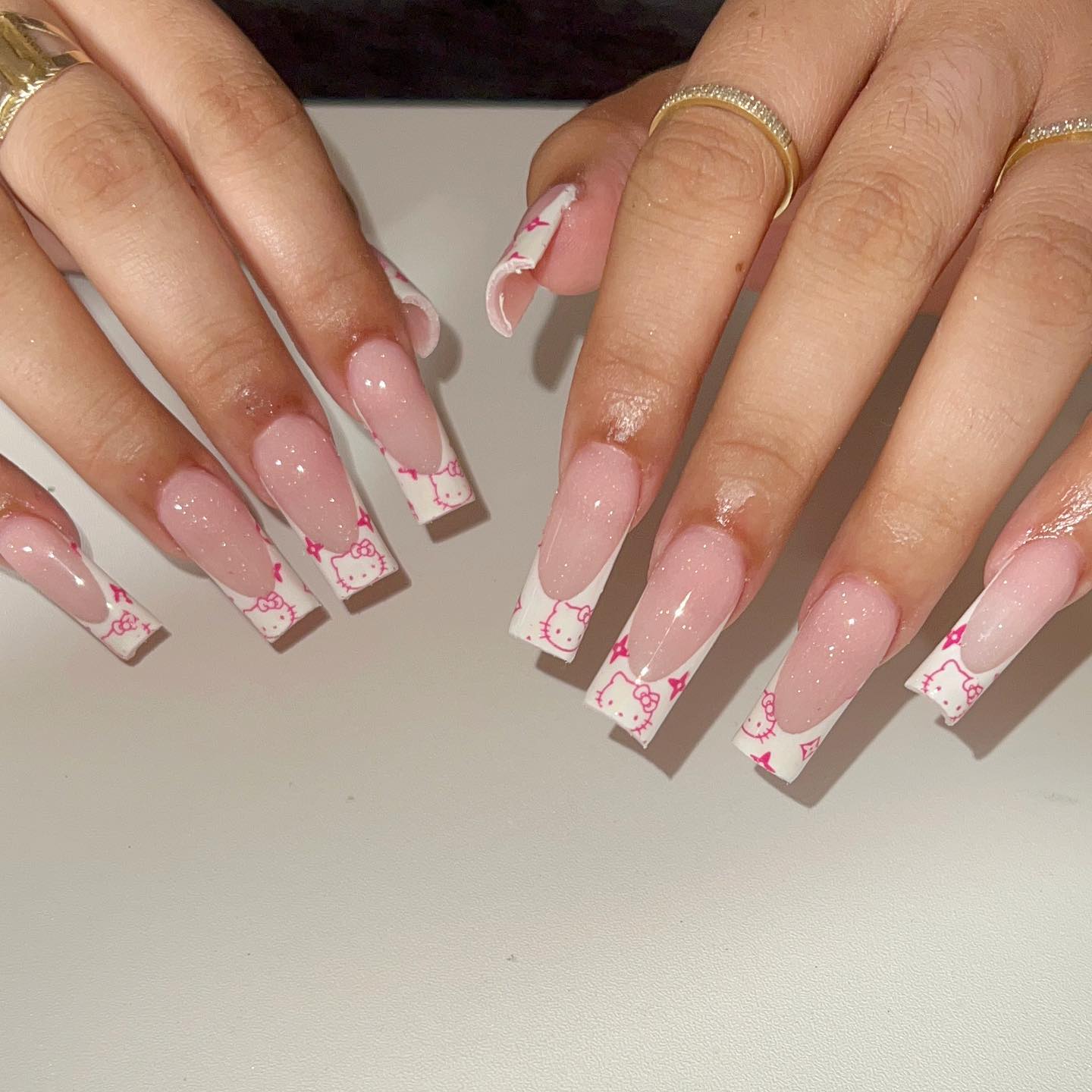 Hello Kitty French Tips | Beauty Birdie