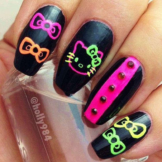 Hello Kitty in Neon | Beauty Birdie