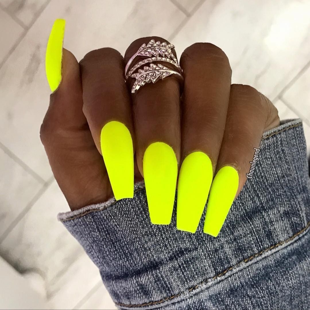 Neon Nails blackwomen | Beauty Birdie