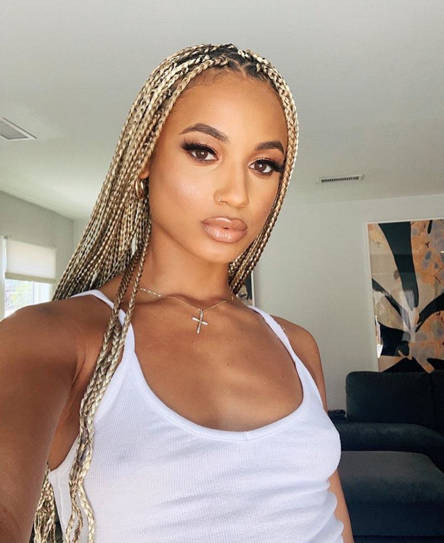 blonde box braids | Beauty Birdie