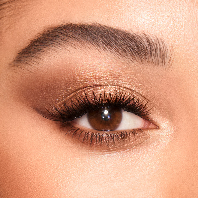 gold eyeshadow | Beauty Birdie